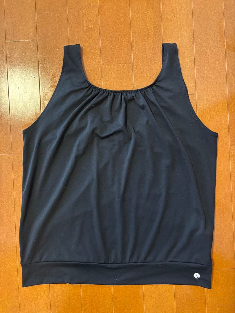 【SUKALA】フロントギャザータンクトップ黒　 L 美品　✴︎タンクトップのみ✴︎