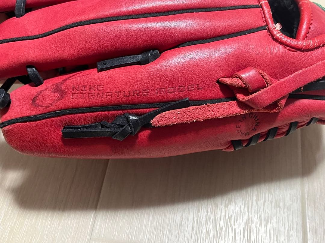 ナイキ グラブ　軟式　内野用　グローブ NIKE 岩村モデル