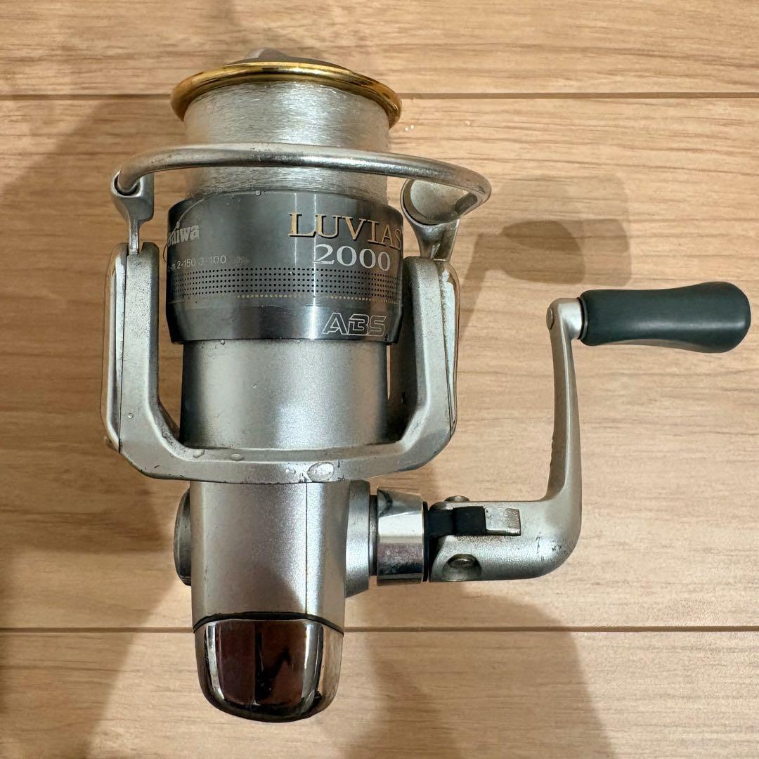 DAIWA ダイワ LUVIAS ルビアス 2000 軽量 スピニングリール