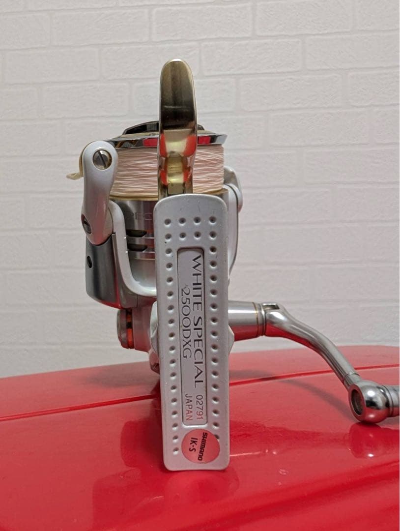 シマノ　テクニウム　WHITE SPECIAL 2500DXG