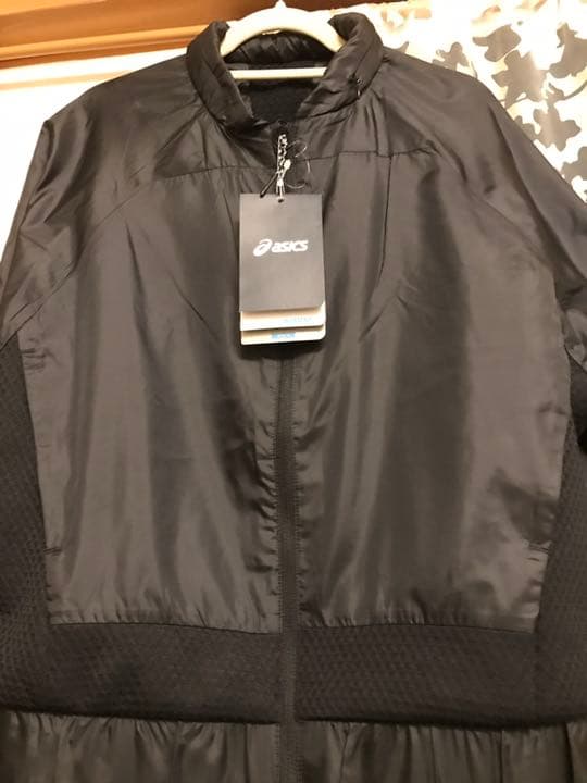 asics トレーニング ウインド ジャケット新品Mサイズお値下げ