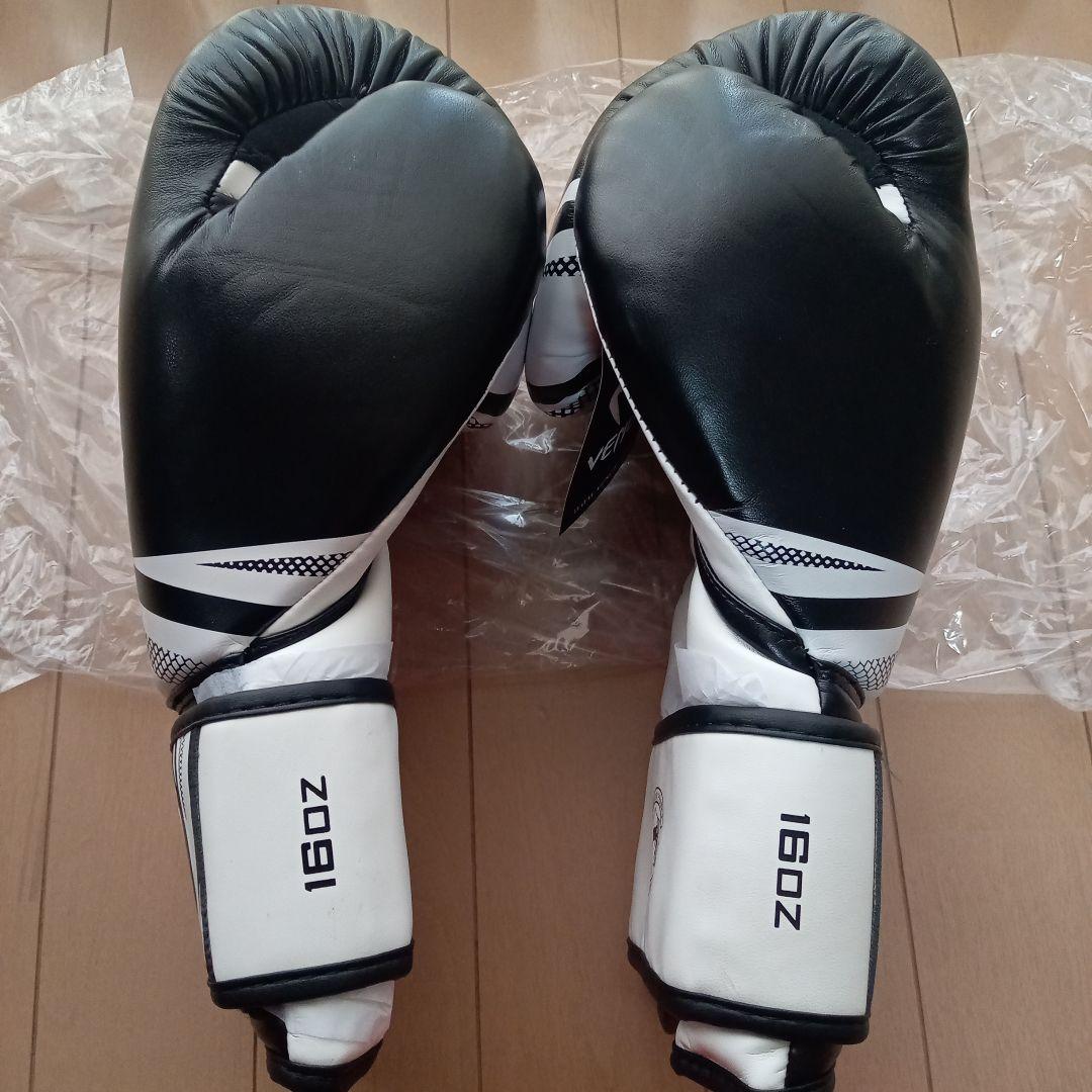 16oz UFC Venum Challenger 3.0 ボクシンググローブ