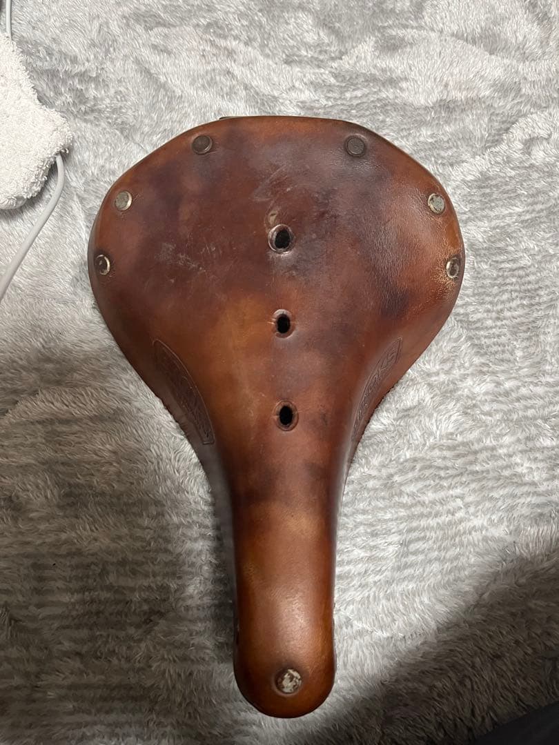 アカツキの　BROOKS B17 LADIES STANDARD サドル
