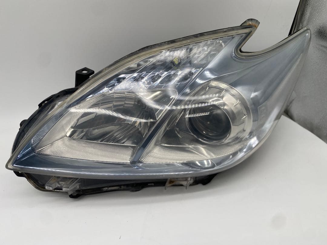 トヨタ プリウス 30系 ヘッドライト 左右セット HID 55Wバラスト付き
