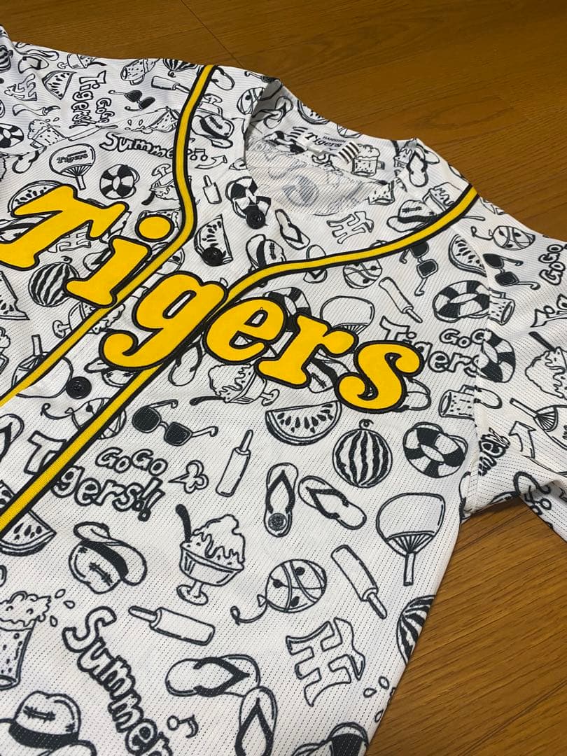理*沙様 希少 阪神タイガース デザイン ユニフォーム プロ野球 NPB 応援