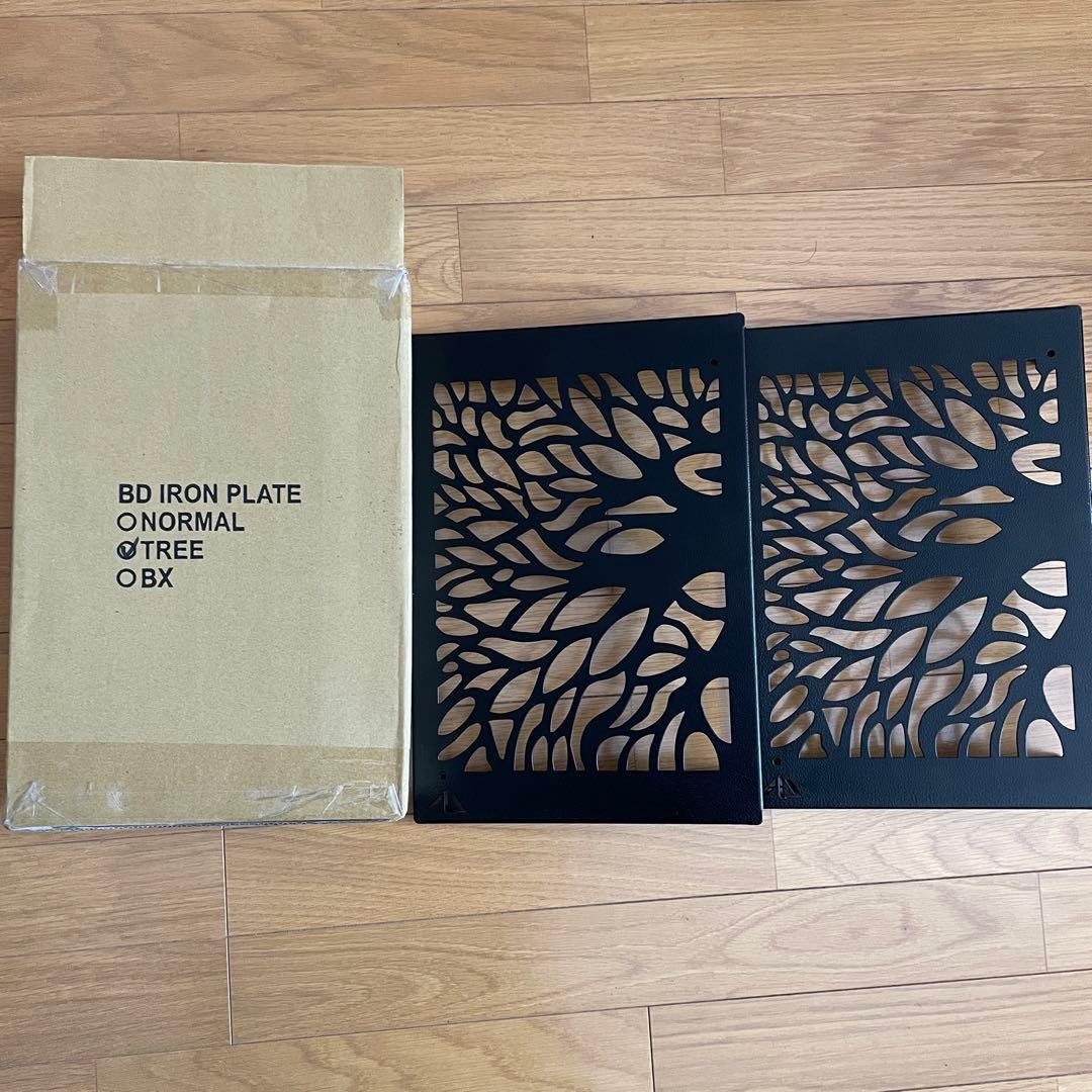 BlackDesign ハレテーブル アイアンプレート 2枚(ツリー) 使用1回