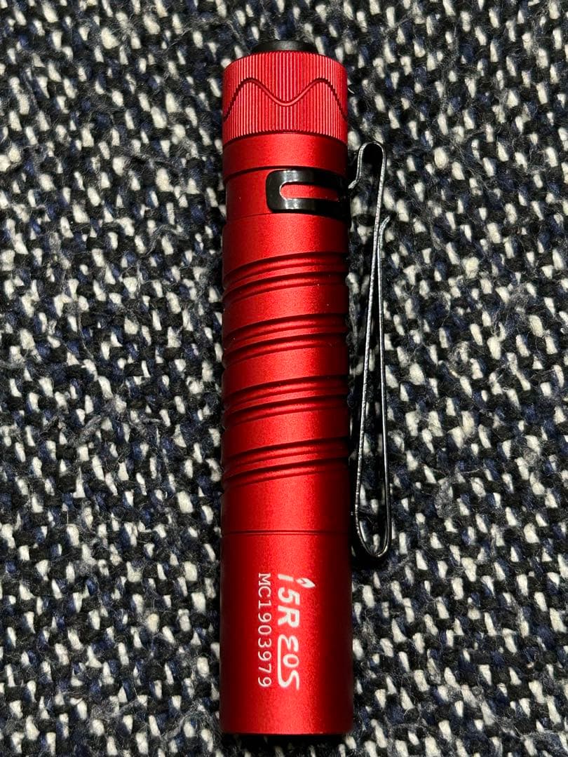 OLIGHT (オーライト) i5R EOS レッド