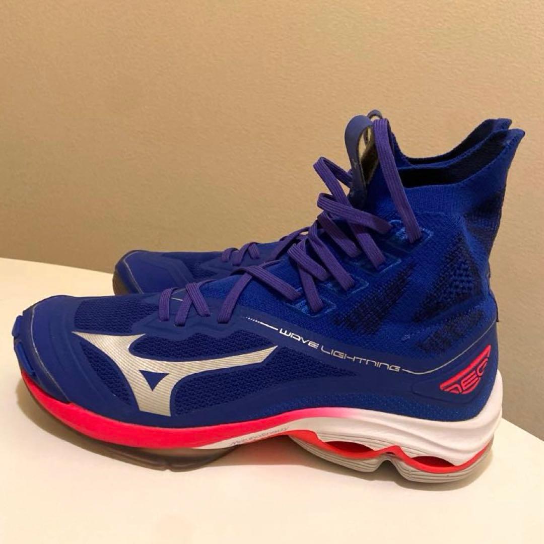 Mizuno ウェーブライトニング NEO バレーボールシューズ
