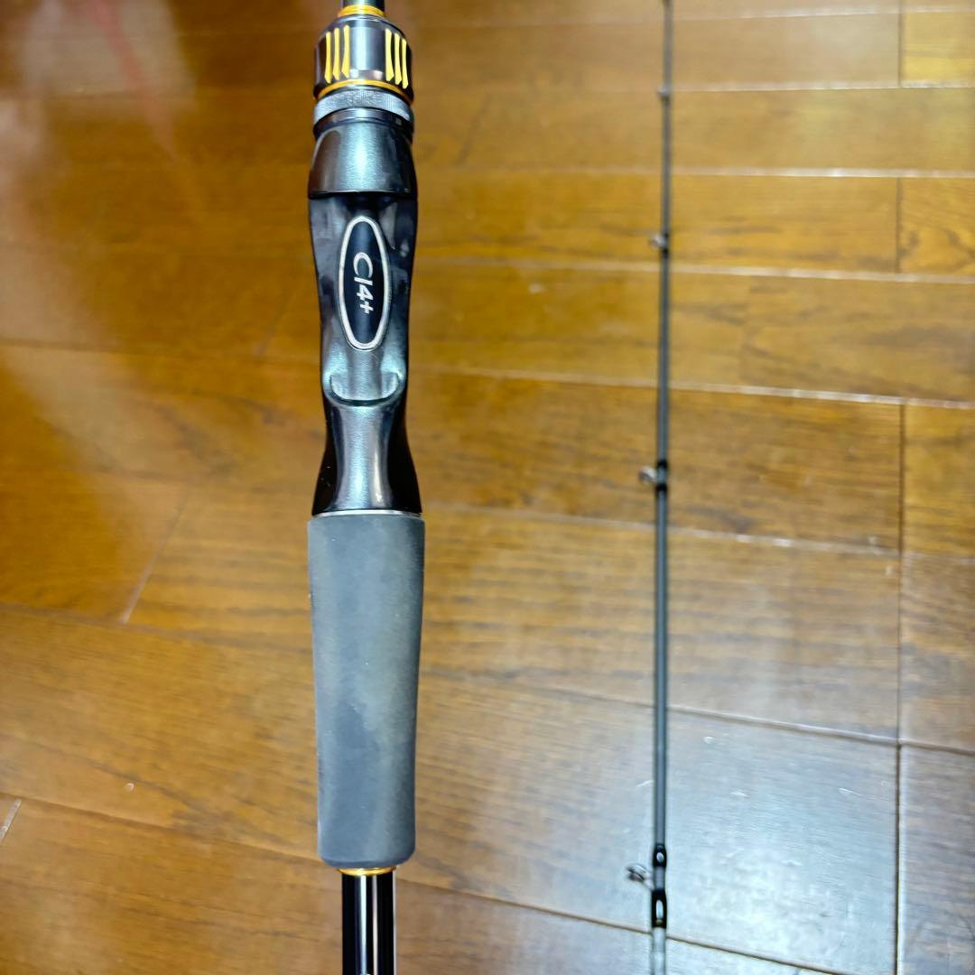 バスワンXT+ BASS ONE XT+ ベイトロッド 166M-2