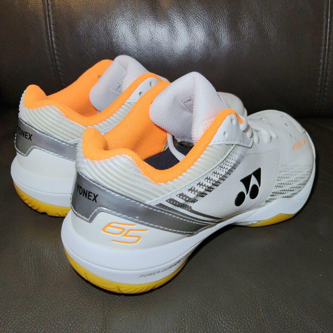 23.5cm 美品【YONEX】ヨネックス パワークッション65Z ワイド