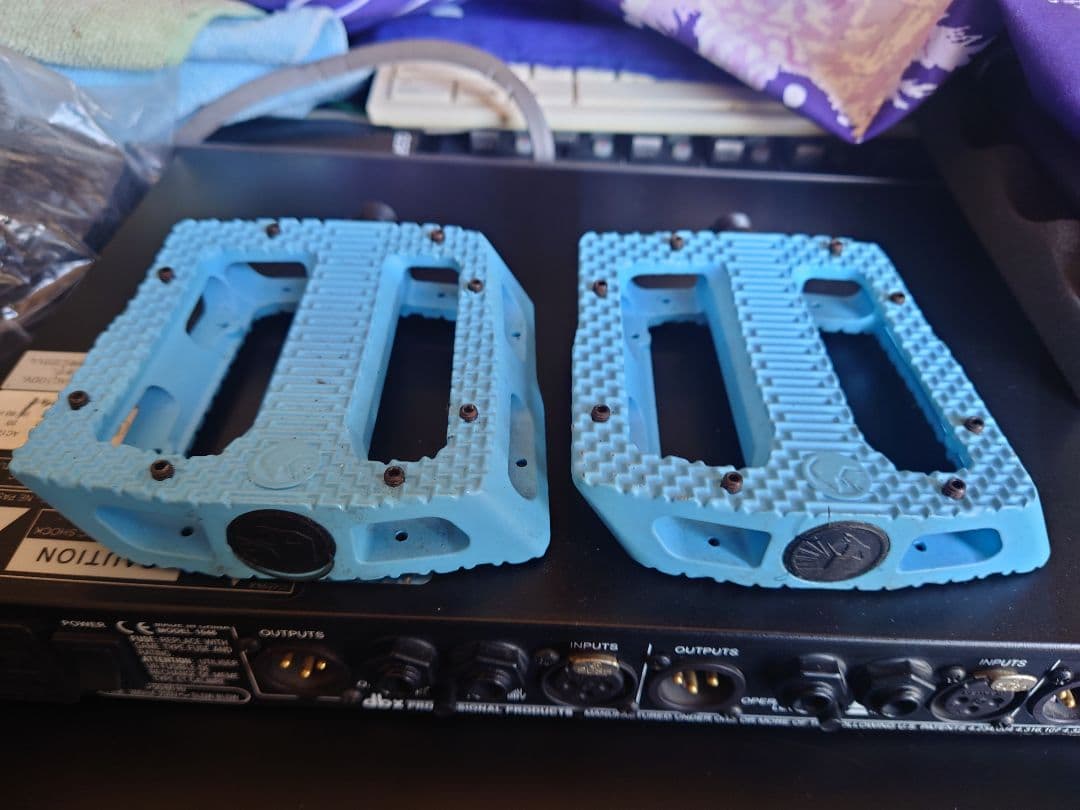 Shadow Nostra Pedals BMX ペダル 金属