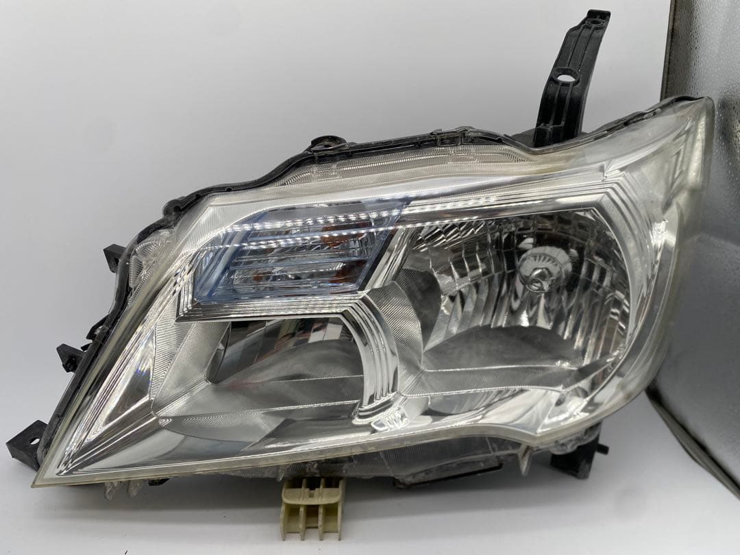 日産 セレナ C26 前期 純正 HID ヘッドライト 左右セット