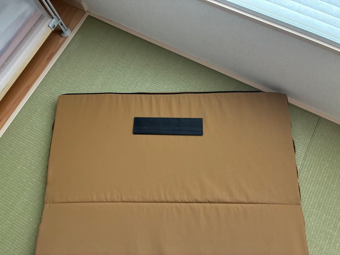bushdebrunt brunt レッテル letter タンカラー