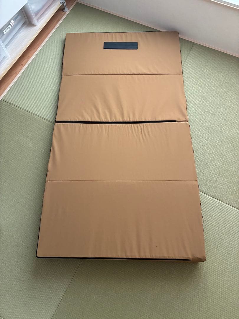 bushdebrunt brunt レッテル letter タンカラー