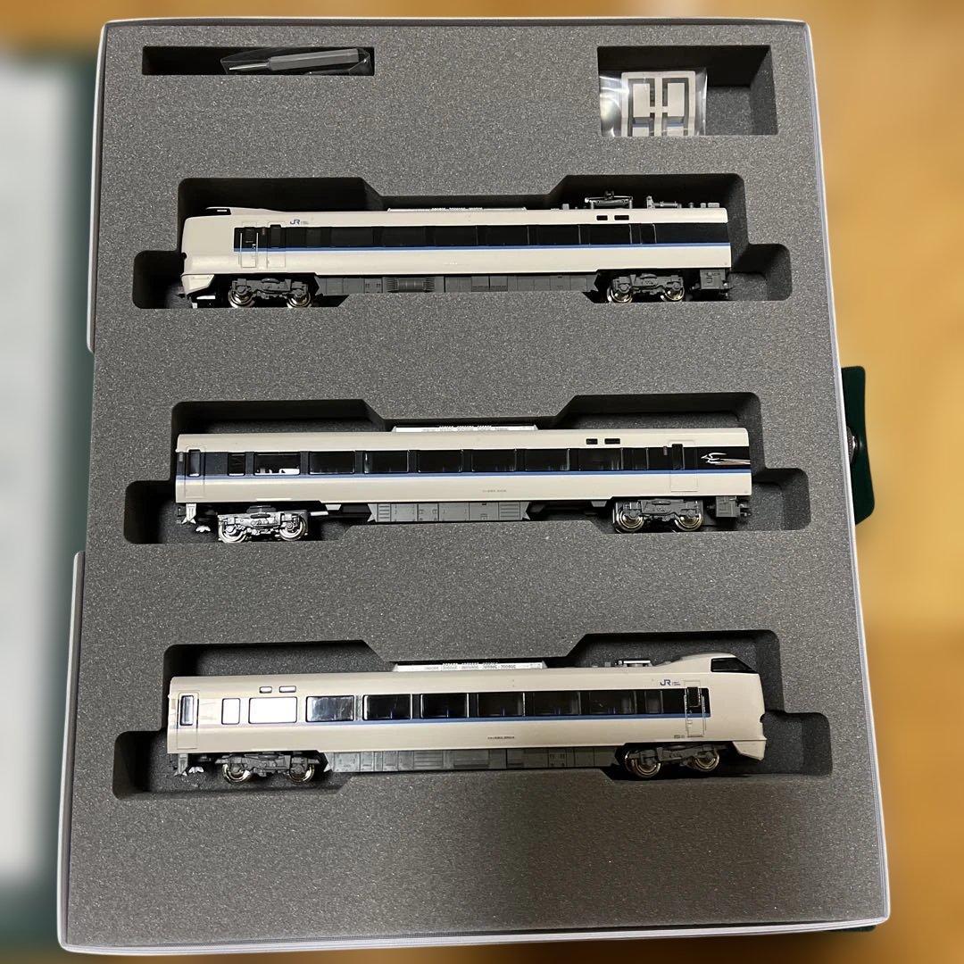 kato 683系2000番台「能登かがり火」　3両セット