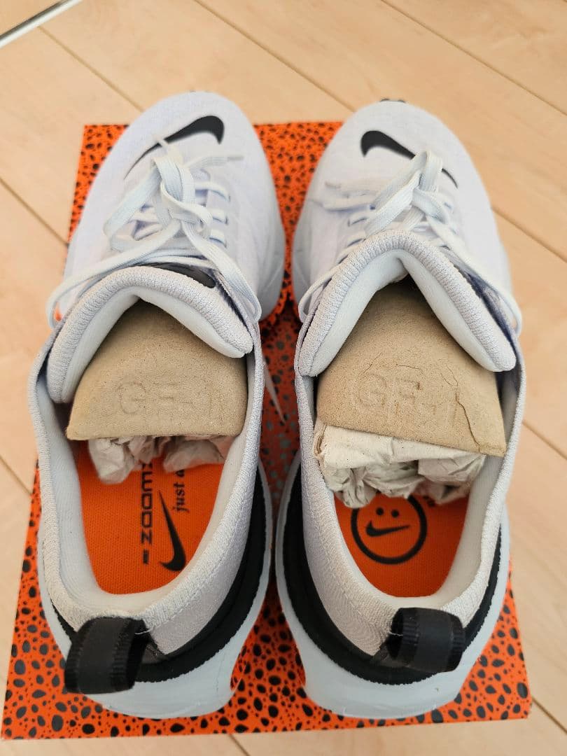 美品　ZOOMX インヴィンシブルラン3　パリオリンピックカラー　27.5