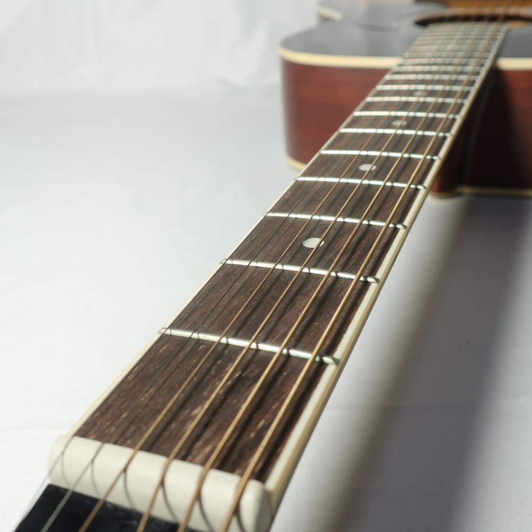 Sepia Crue FG-10 VS アコースティックギター 3トーンブラウン