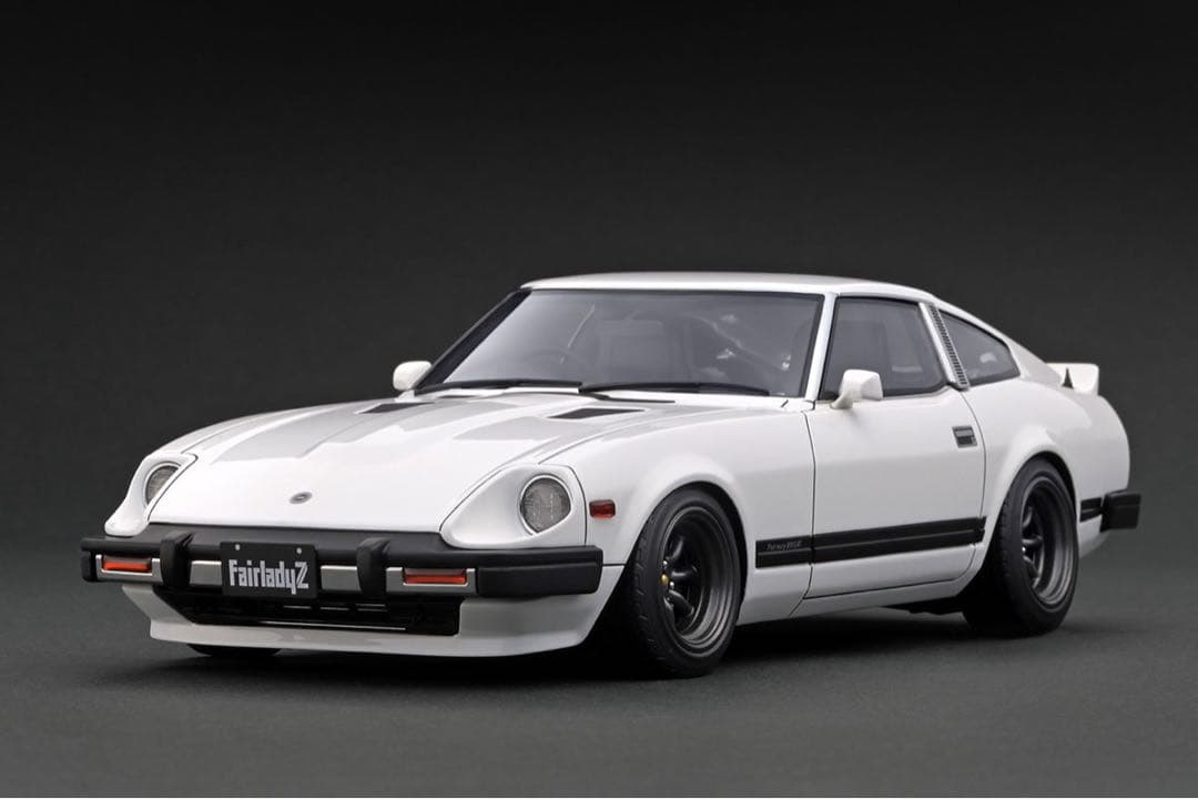 1/18 イグニッションモデル S130 Fairlady Z フェアレディ