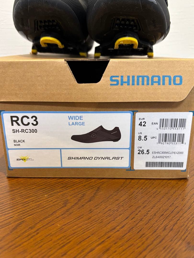 シマノ　RC3　SH-RC300　サイズ42（26.5センチ）クリート付き