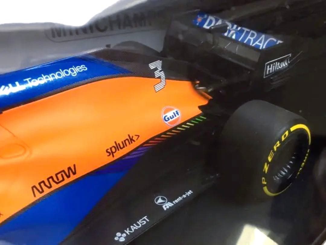 世界552個限定 ミニチャンプス 1/18 マクラーレンMCL35M リカルド