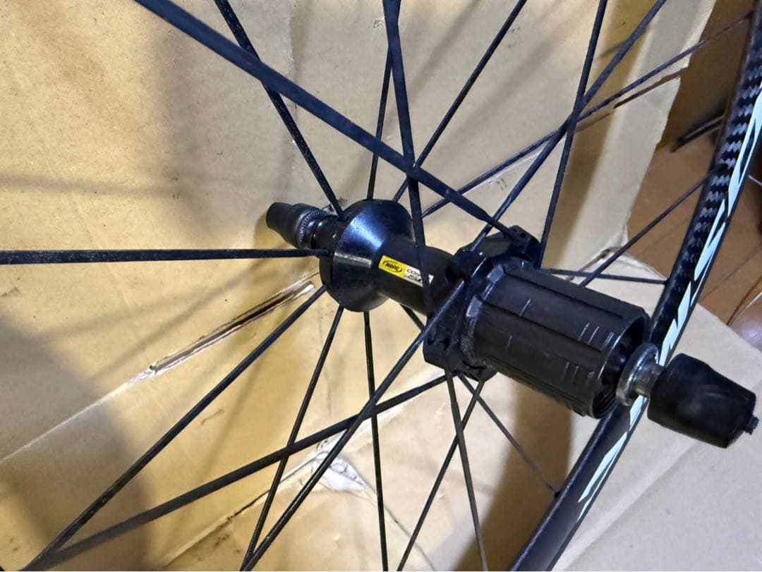 MAVIC COSMIC CARBON SL クリンチャー　カーボンホイール