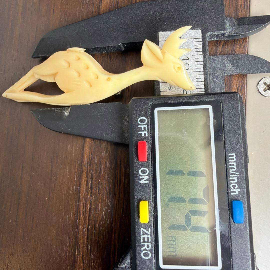 天然素材　抹香鯨歯　彫刻品　極美品　東洋彫刻　マッコウクジラ