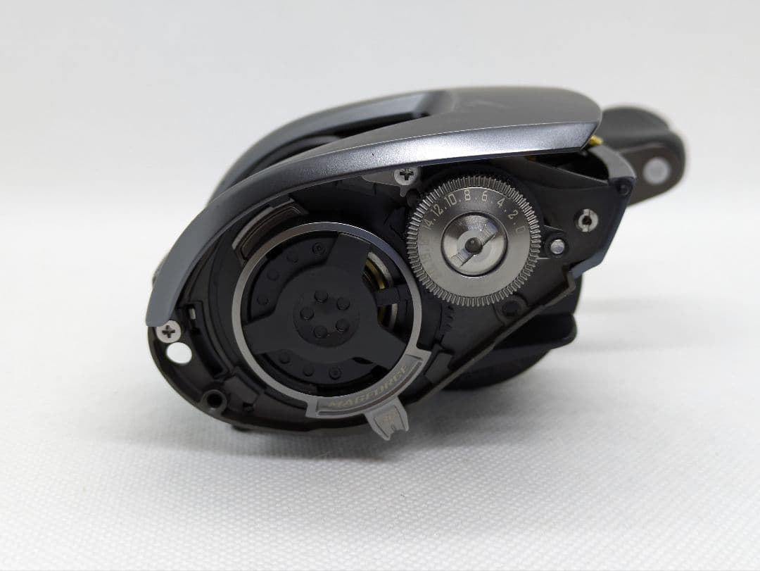【日本製】 ダイワ Z 2020HL 左巻き 廃盤 希少品 ベイトリール