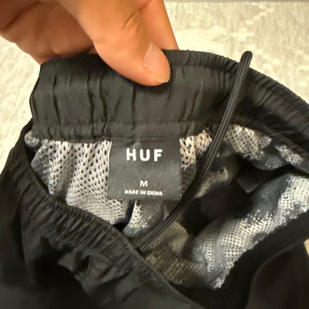 HUF ブラック トレーニングパンツ