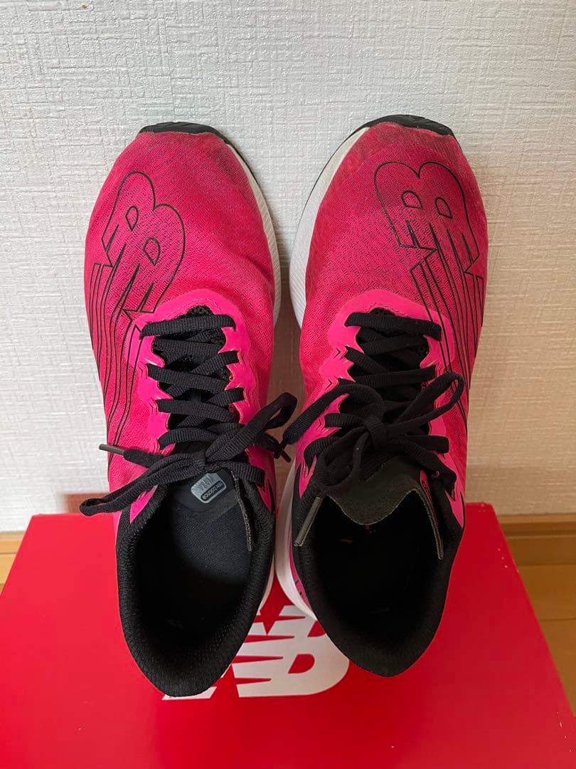 new balance　スニーカー　２５.５