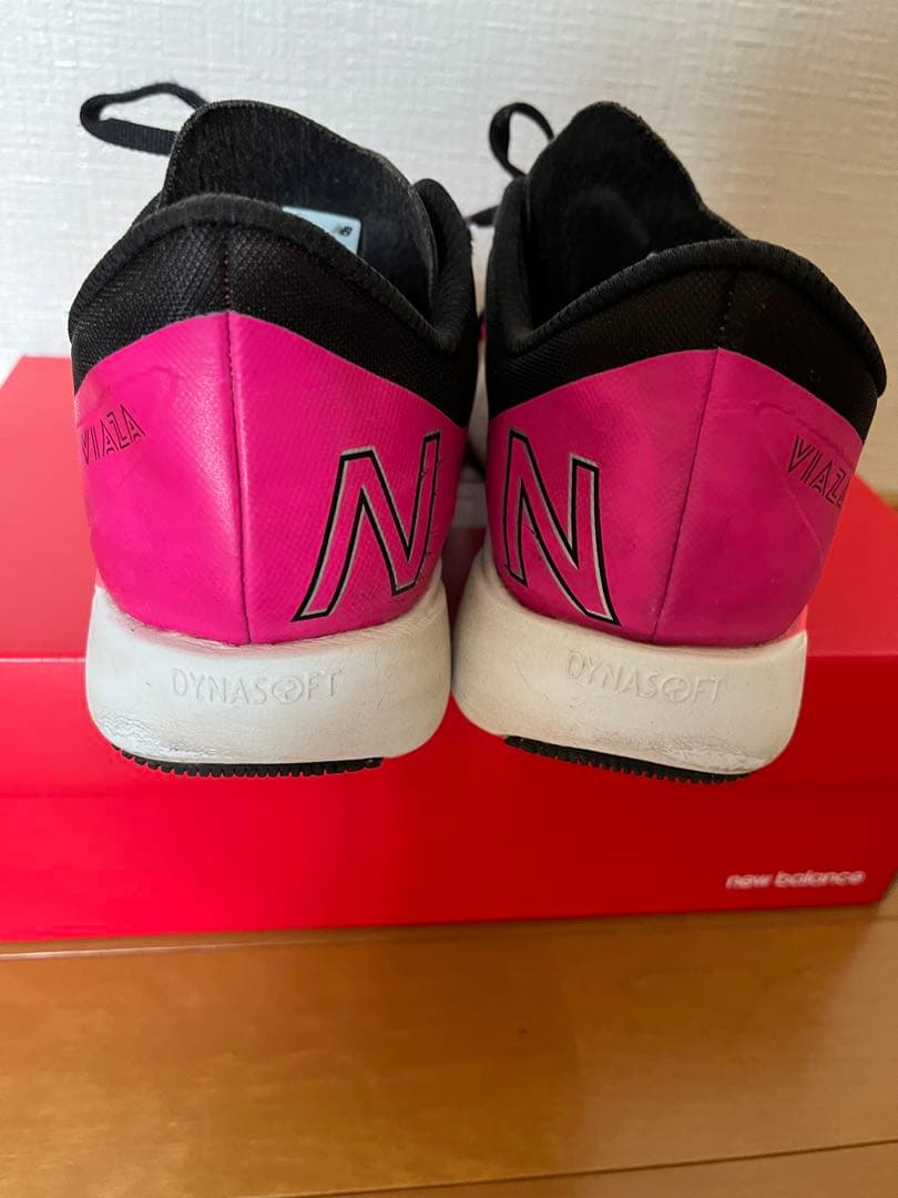 new balance　スニーカー　２５.５