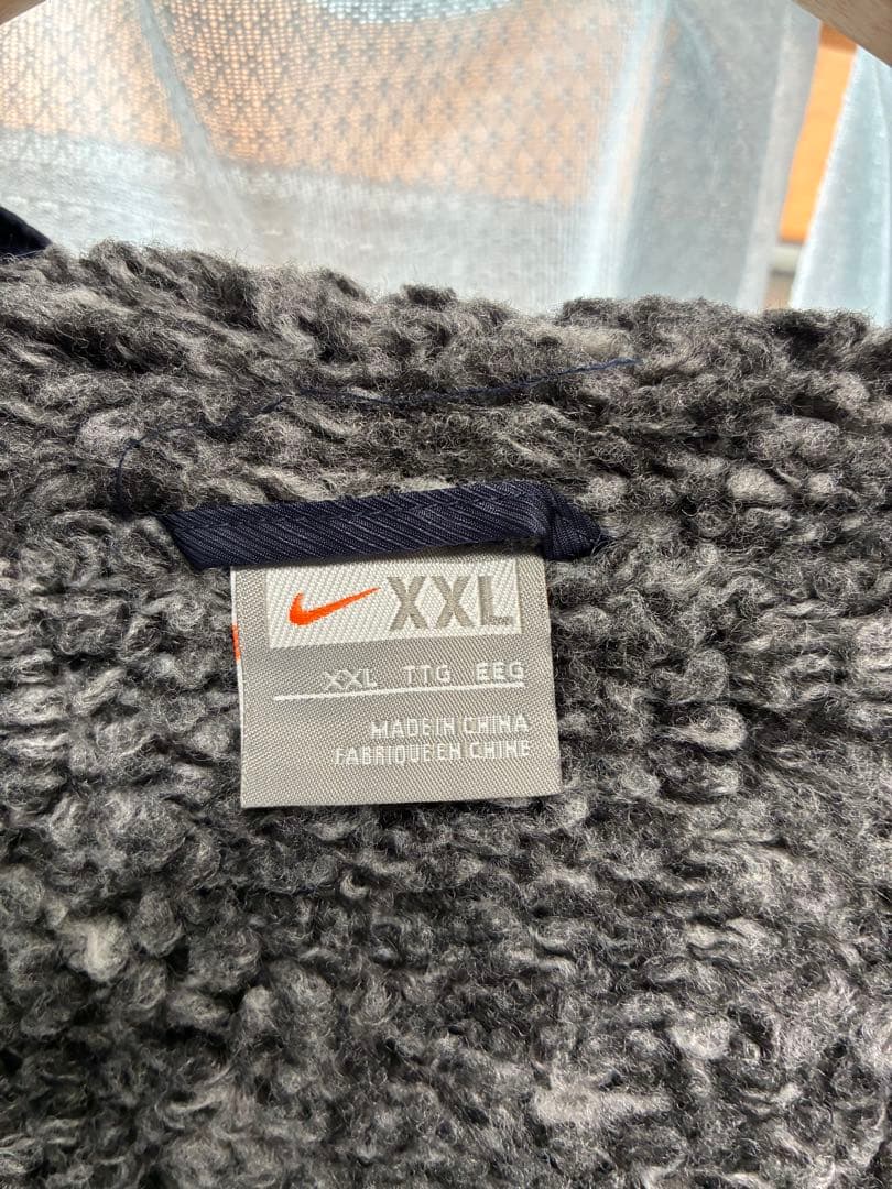 NIKEベンチコート