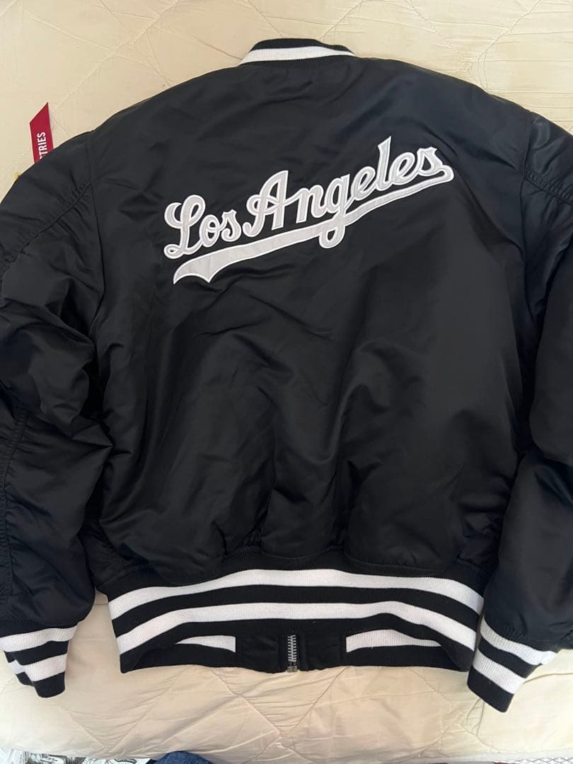 MA-1【NewEra×Alpha×MLB】 海外限定　ボンバージャケット