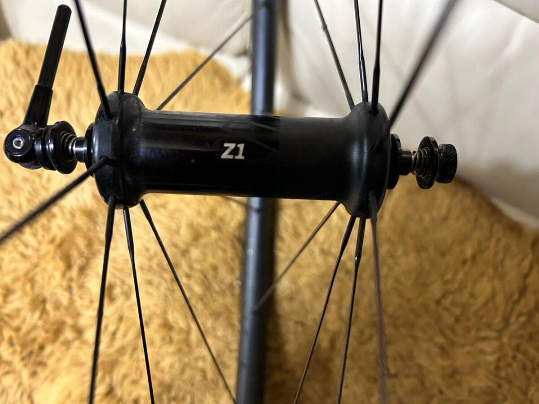 TOKENトーケン VENTOUS 36mm リムブレーキ　ロードバイクホイール