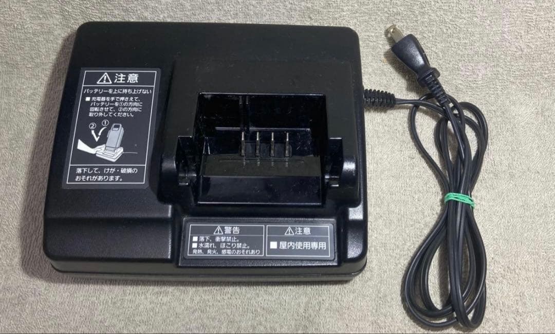 パナソニック充電器　NKJ069Z1 ブラック