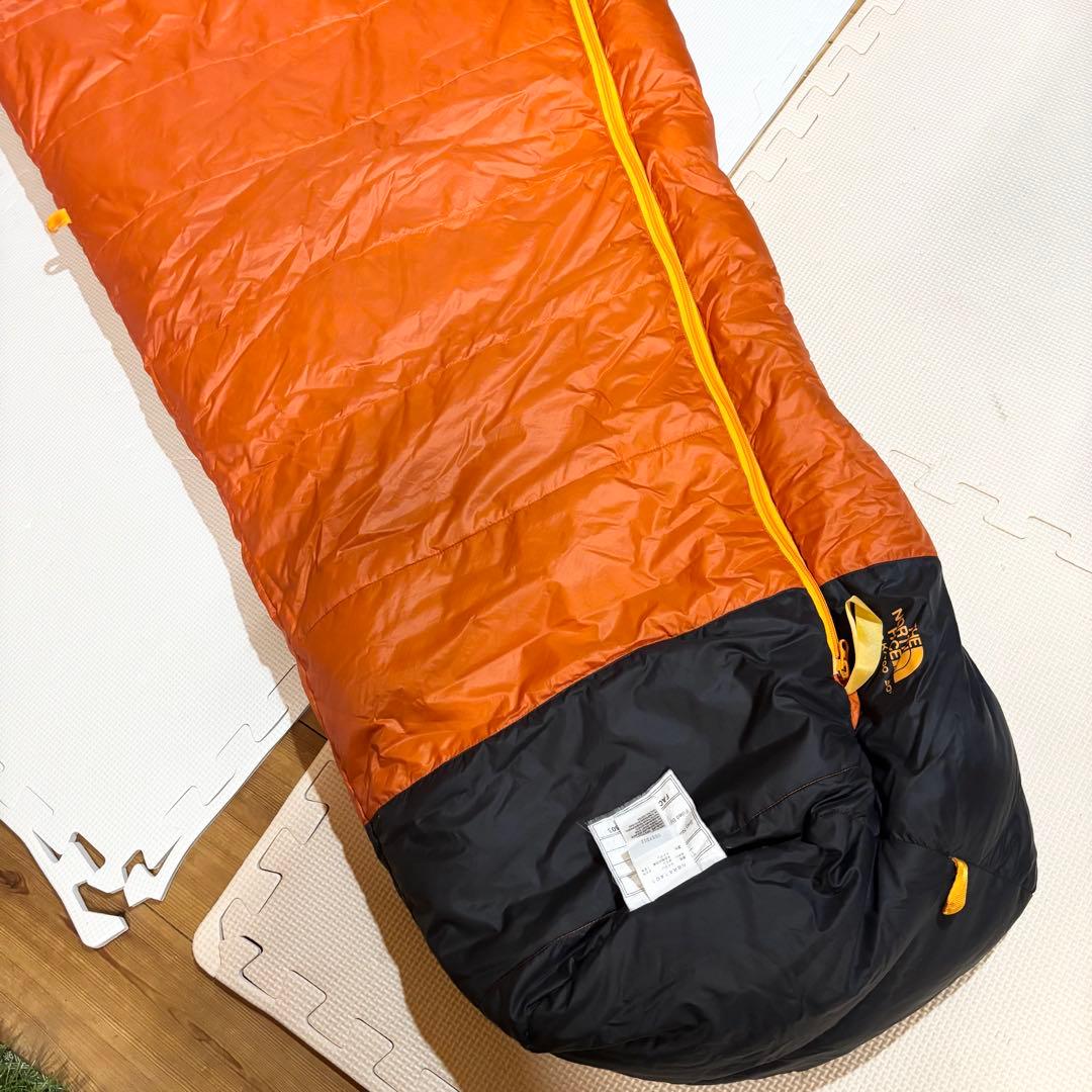 【美品】THE NORTH FACE GOLD KAZOO 寝袋　シュラフ