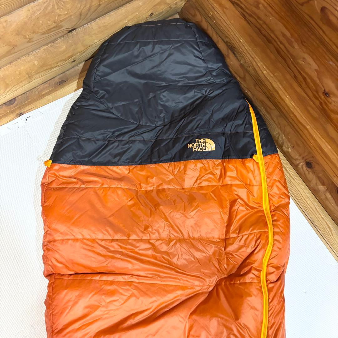 【美品】THE NORTH FACE GOLD KAZOO 寝袋　シュラフ