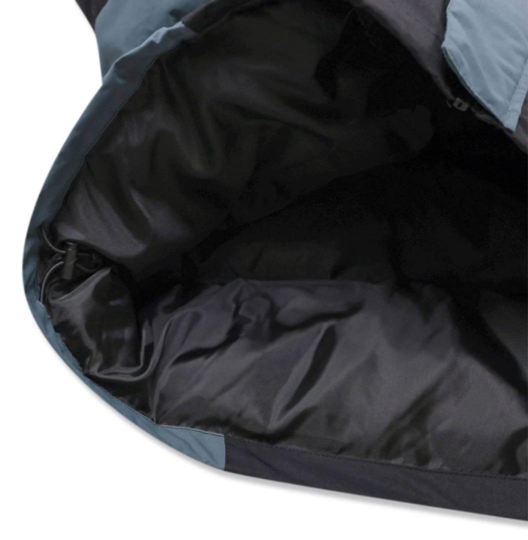 今日のゲリラ価格Arch tilt logo insulation jacket