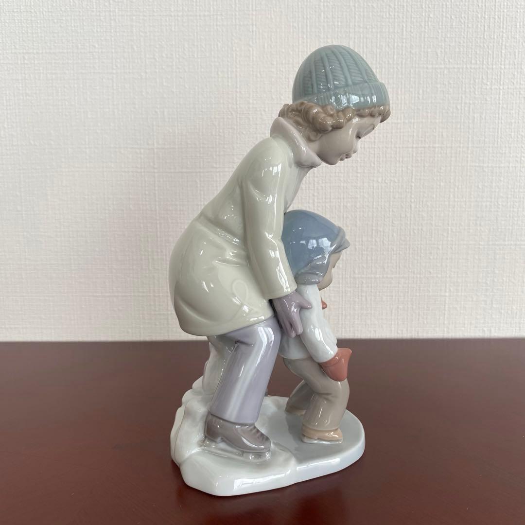 LLADRO リヤドロ 『 あなたもできるよ 』 置物