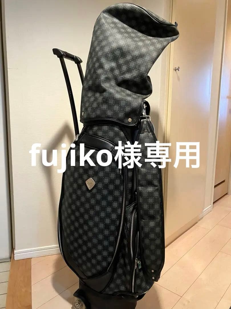 ゴルフキャディバッグ 黒とグレーのチェック柄