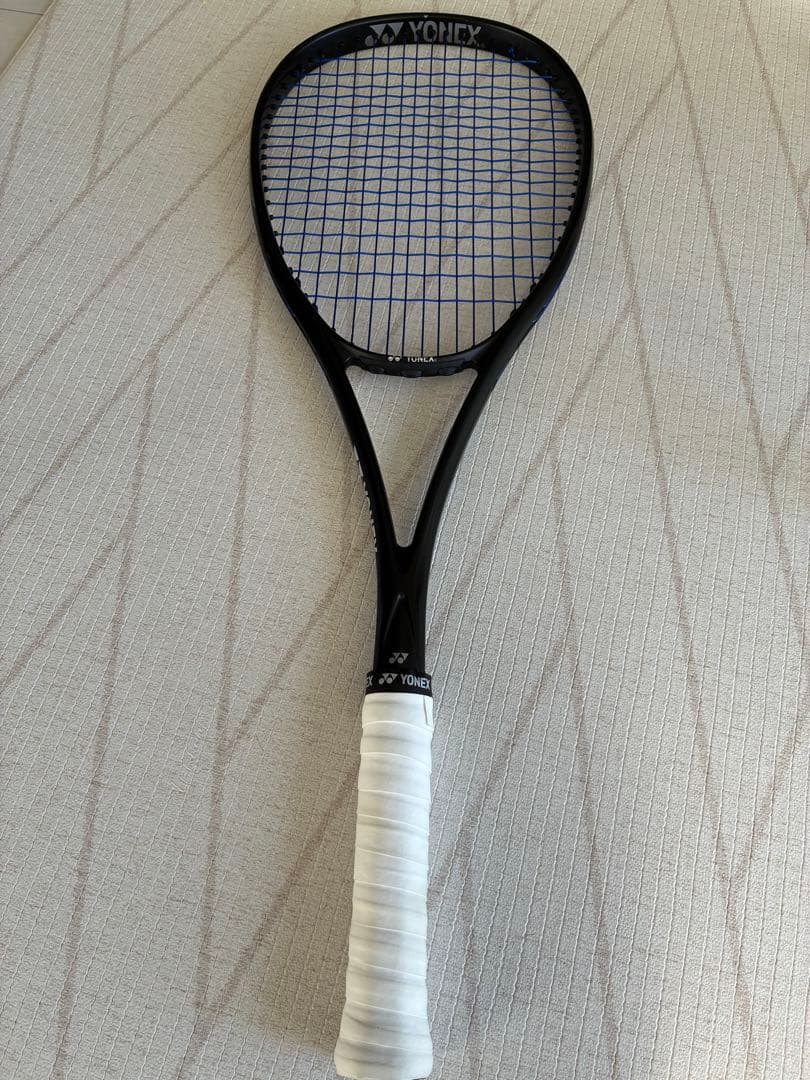 YONEX ボルトレイジ8sプレミアムカスタム　ネームなし