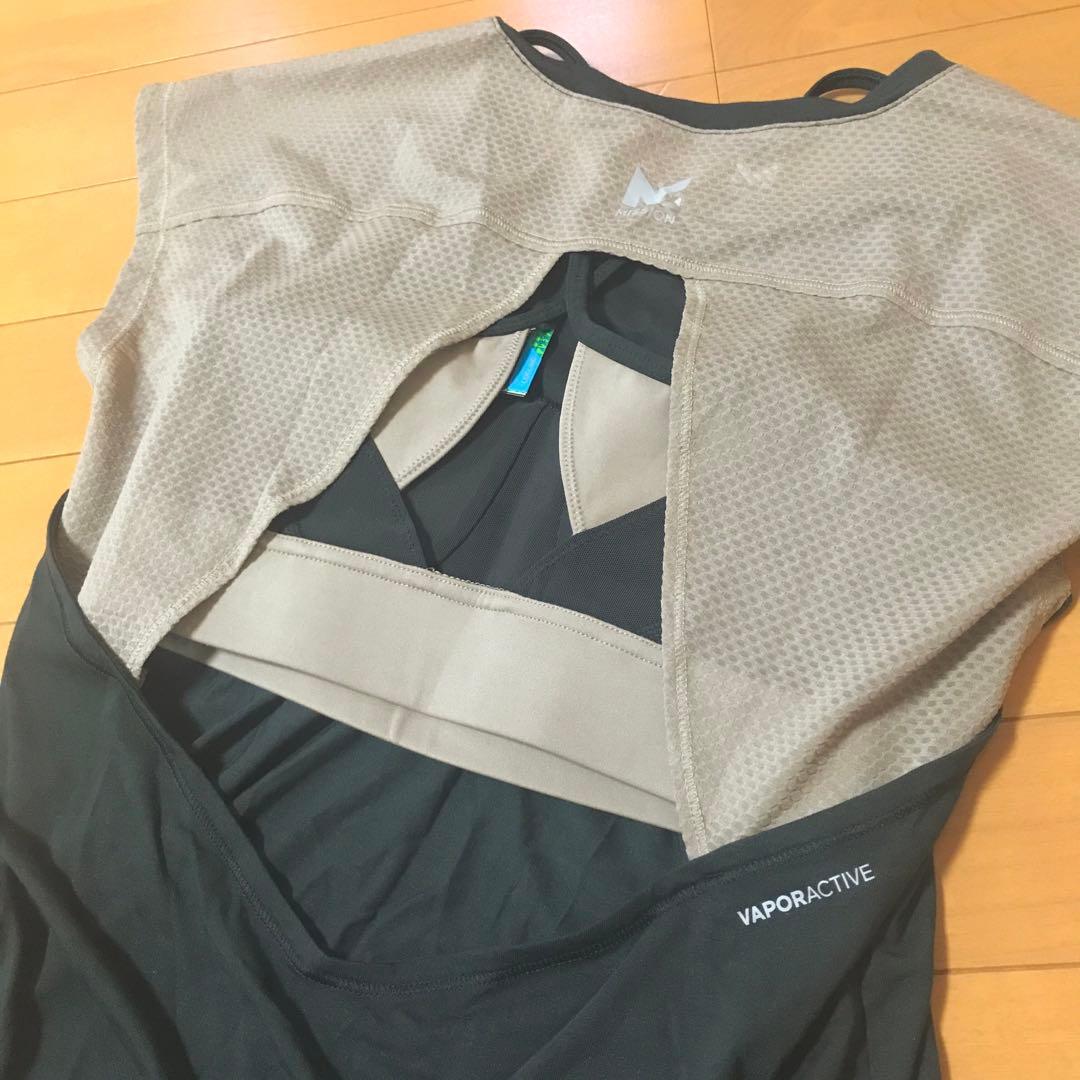 Tシャツブラトップ　セット　トレーニングウェア　ヨガウェア