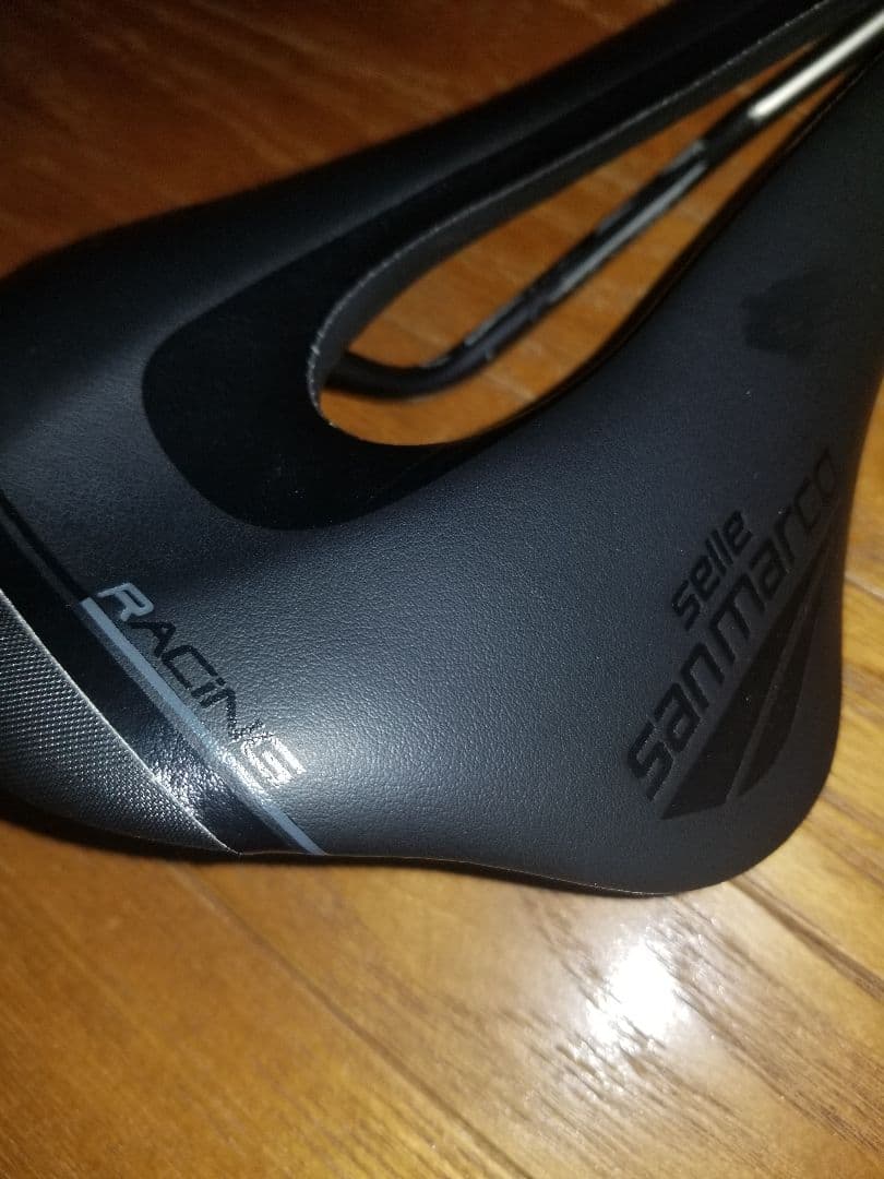 Selle San Marco Short Fit ブラックサドル