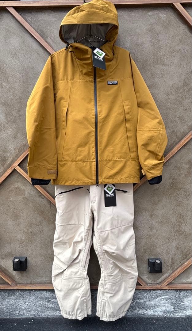 SCAPE POW JK&BIB PANTS Mサイズ新品