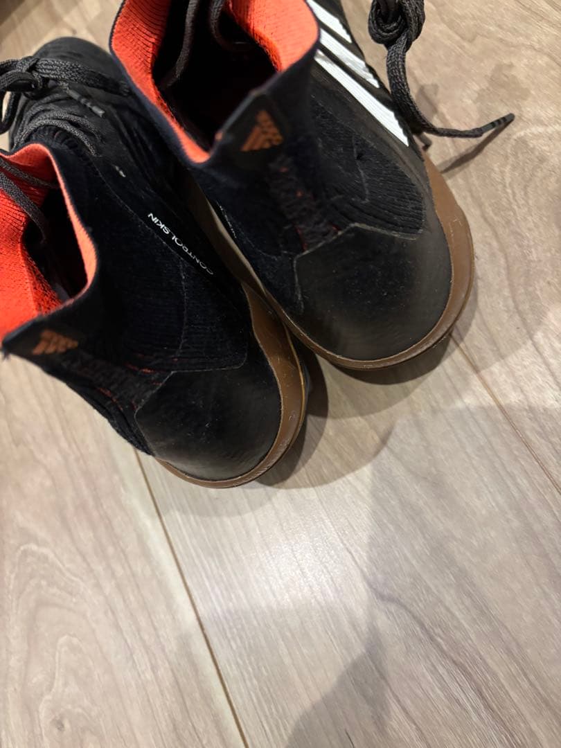 美品　プレデター　18.1 SG adidas 　サッカー取替式スパイク　27