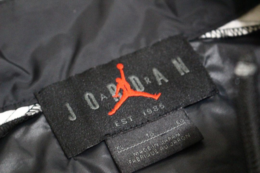 【極美品】メンズL　非売品　黒　ナイキ　ジョーダン　ウィンターカップ　ジャケット