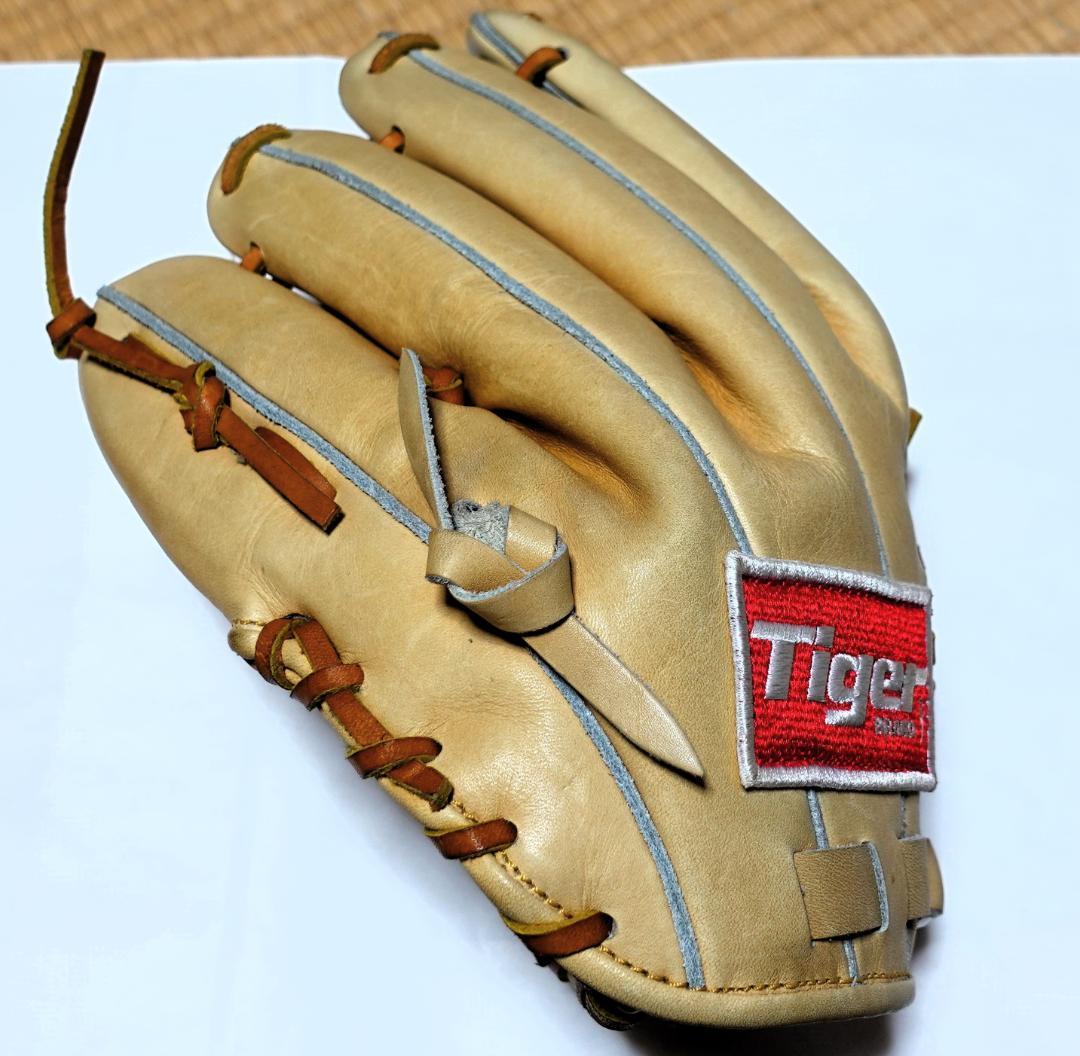 ミツワタイガー　掛布モデル(軟式) G-31PRO