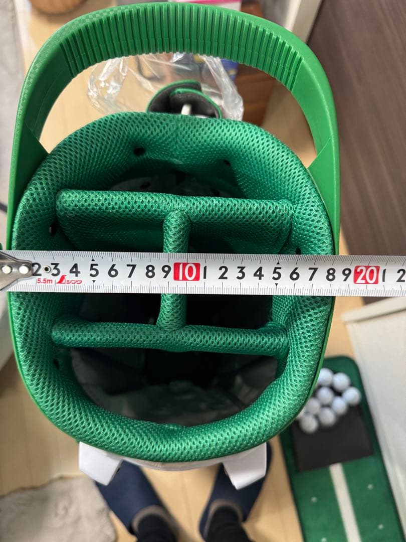 adidas 緑色 キャディバッグ 葉柄デザイン