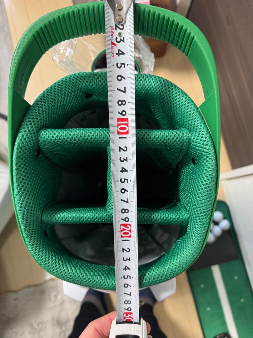 adidas 緑色 キャディバッグ 葉柄デザイン