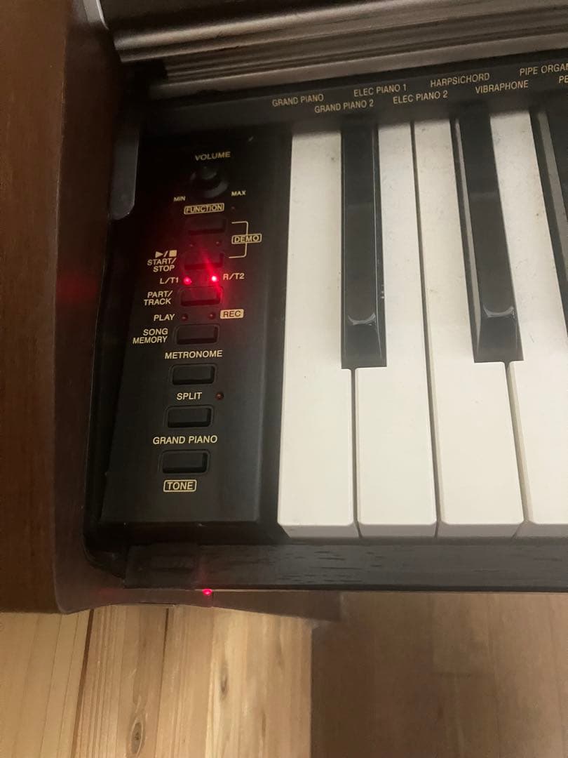 電子ピアノ　CASIO PX-700