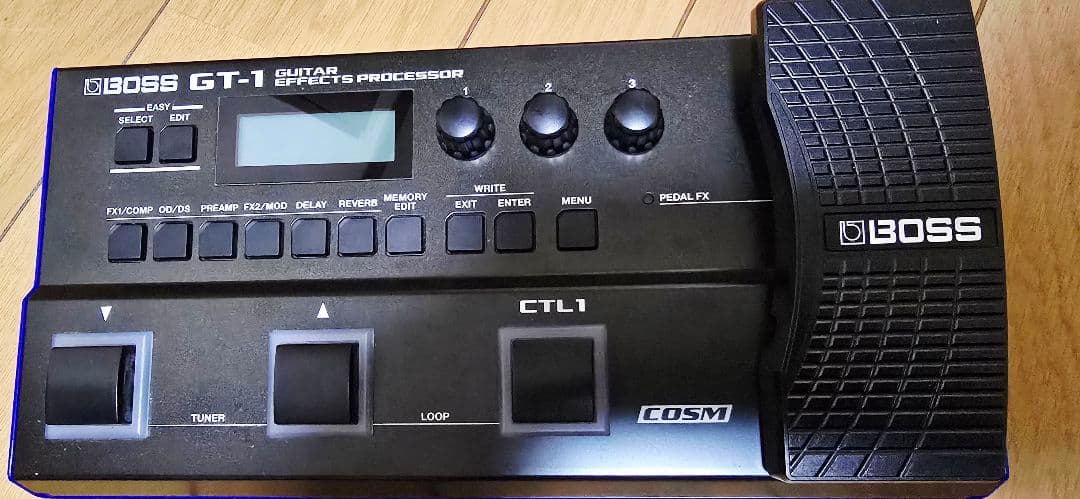 BOSS GT-1 ギターエフェクトプロセッサー（おまけ:教科書付き）